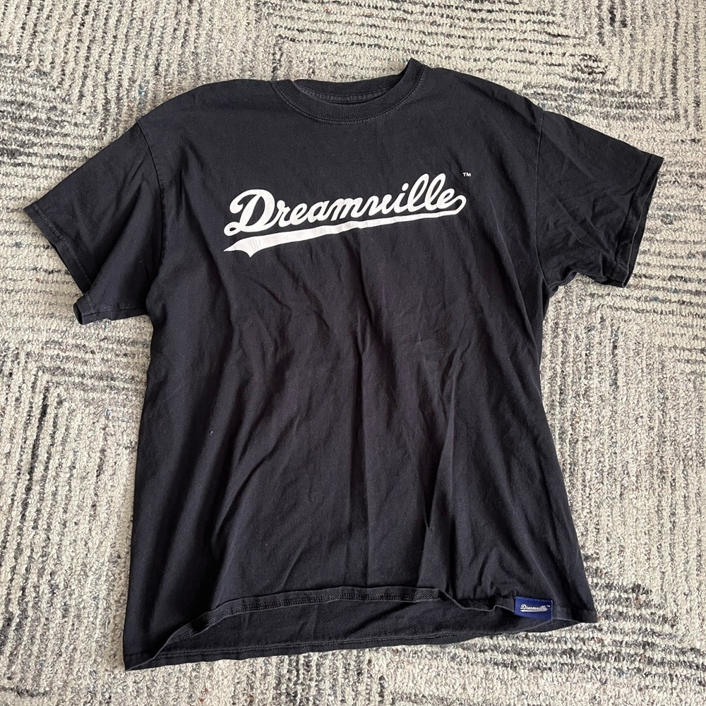 DREAMVILLE T-SHIRT